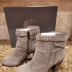 EUC Vince Camuto Woman's Boots